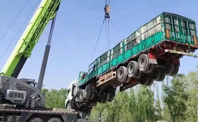杜尔伯特道路脱困救援案例